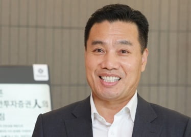 이선엽 신한투자증권 이사가 23일 서울 여의도동 본사에서 본지와 인터뷰하고 있다. / 사진=임대철 기자